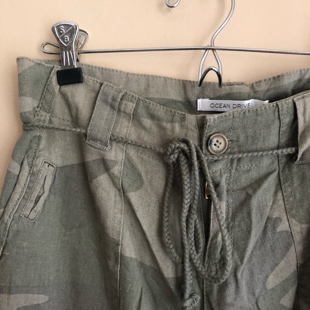 Capris - Picture 2 of 4